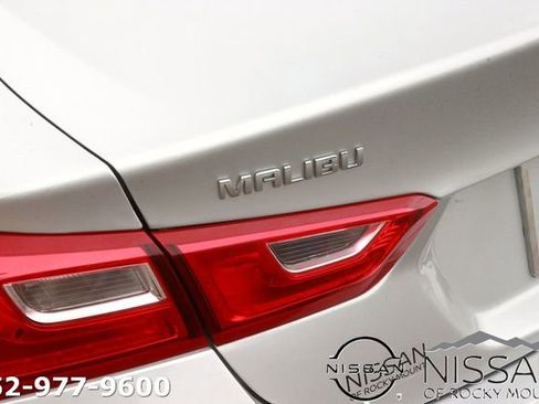 Used 2019 Chevrolet Malibu LS w/ LPO, Convenience Package 2 FWD image 7