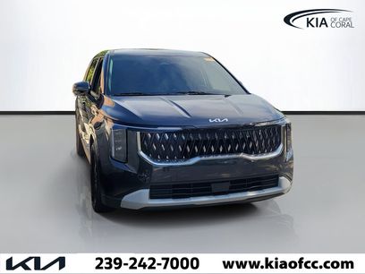 Certified 2025 Kia Carnival LX