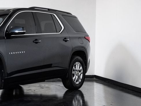 Used 2019 Chevrolet Traverse LT image 8