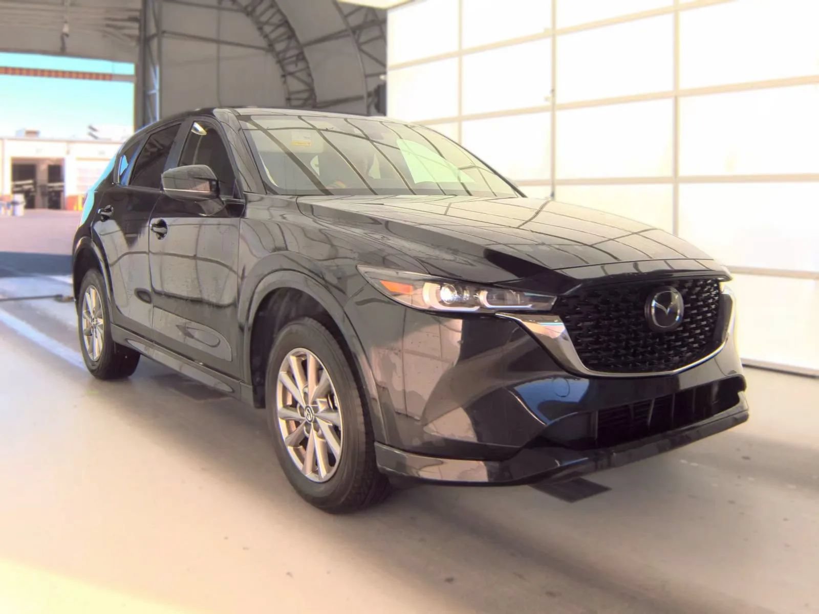 Used 2025 MAZDA CX-5 AWD 2.5 S w/ Preferred Package image 4