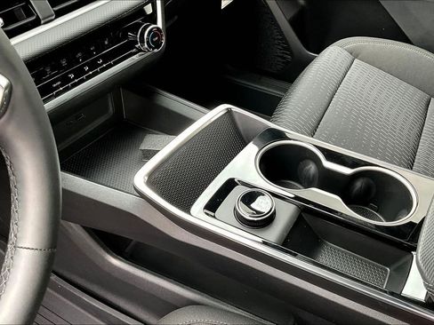 New 2026 Chevrolet Equinox LT image 8