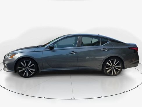 Used 2020 Nissan Altima 2.5 SR FWD image 9