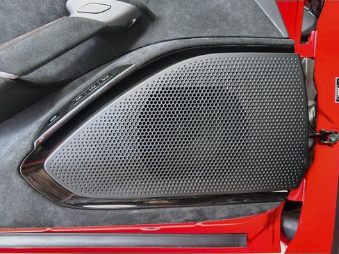 Certified 2025 Ferrari Roma Spider RWD image 17
