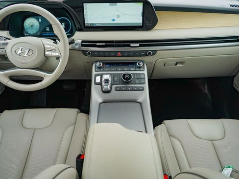 Used 2023 Hyundai Palisade Limited FWD image 23
