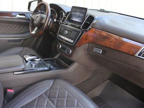 Used 2019 Mercedes-Benz GLS 550 4MATIC image 14