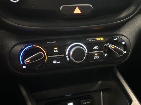 Used 2024 Kia Soul LX w/ Option Group 015 FWD image 15