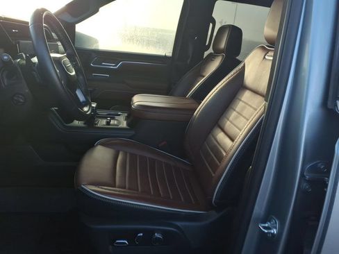 Used 2025 GMC Sierra 1500 Denali Ultimate AWD/4WD image 18
