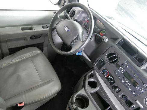 Used 2013 Ford E-350 and Econoline 350 Super Duty w/ PWR Group image 9