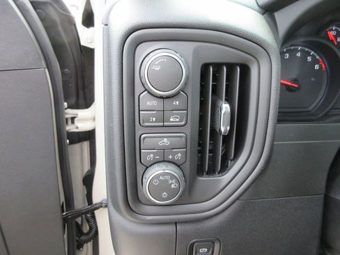 New 2026 Chevrolet Silverado 1500 Custom w/ Turbomax Blackout Package AWD/4WD image 23