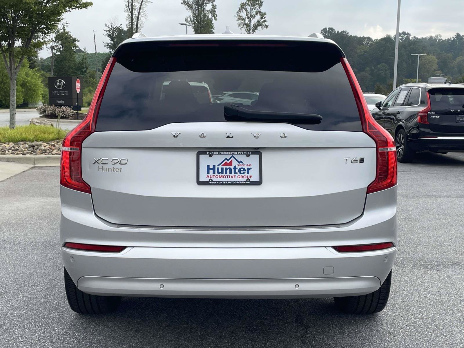 Used 2022 Volvo XC90 T6 Momentum w/ Advanced Package AWD/4WD image 27