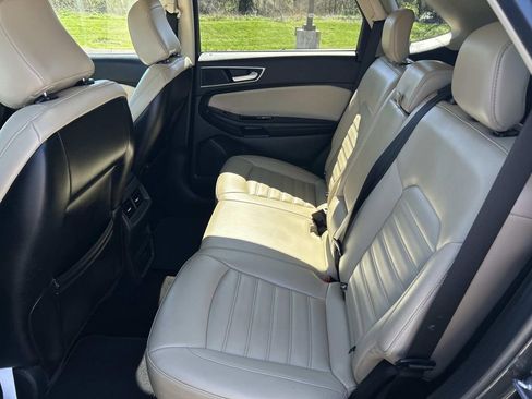 Used 2020 Ford Edge SEL AWD/4WD image 20