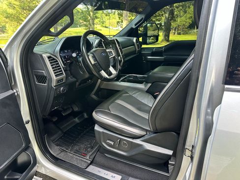 Used 2019 Ford F250 Platinum w/ Platinum Ultimate Package AWD/4WD image 11