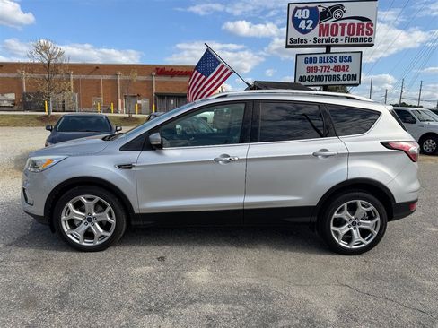 Used 2017 Ford Escape Titanium w/ Equipment Group 301A FWD image 2