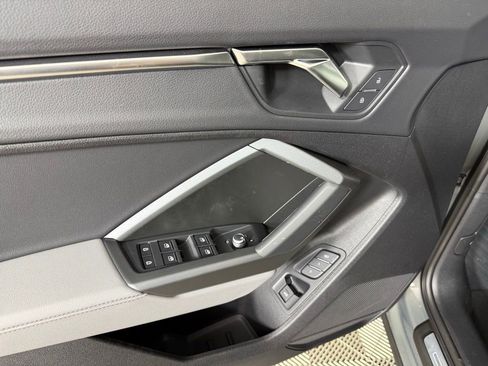 New 2025 Audi Q3 2.0T Premium image 13