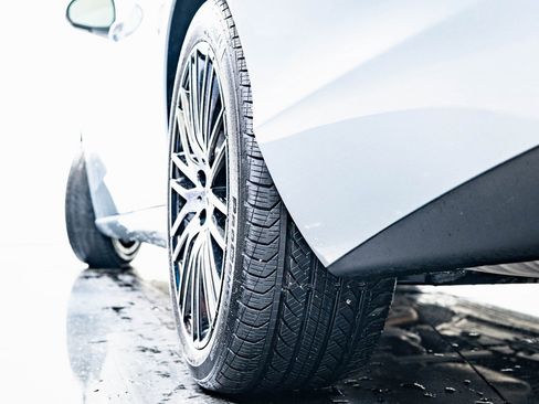 Certified 2025 Mercedes-Benz C 300 4MATIC Sedan image 41