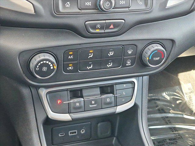 Used 2024 GMC Terrain SLE AWD/4WD image 24