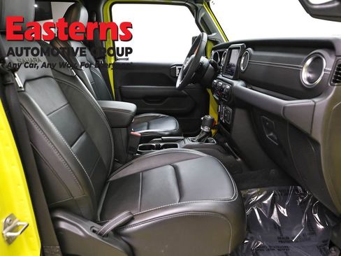 Used 2023 Jeep Wrangler Unlimited Sahara AWD/4WD image 24