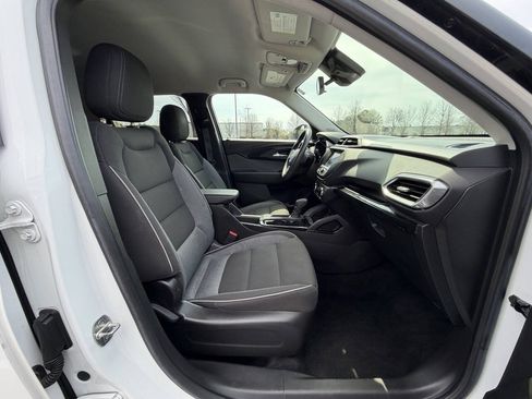 Used 2021 Chevrolet TrailBlazer LT AWD/4WD image 15
