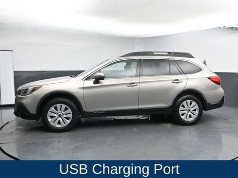 Used 2018 Subaru Outback 2.5i Premium image 7