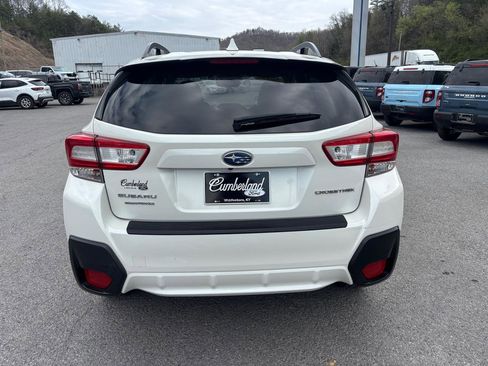 Used 2019 Subaru Crosstrek 2.0i Premium image 3