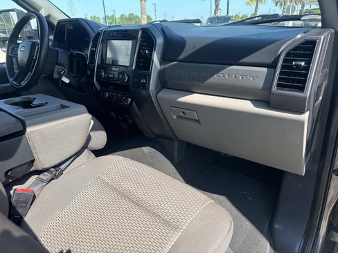 Used 2022 Ford F250 XLT AWD/4WD image 10