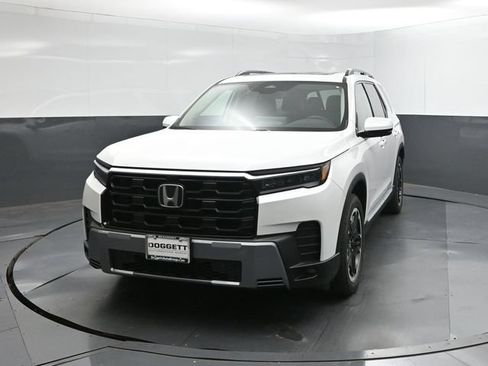 New 2026 Honda Pilot Touring image 22