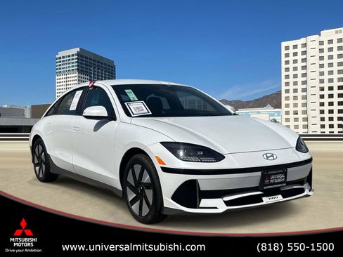 Used 2024 Hyundai Ioniq 6 SE RWD image 1