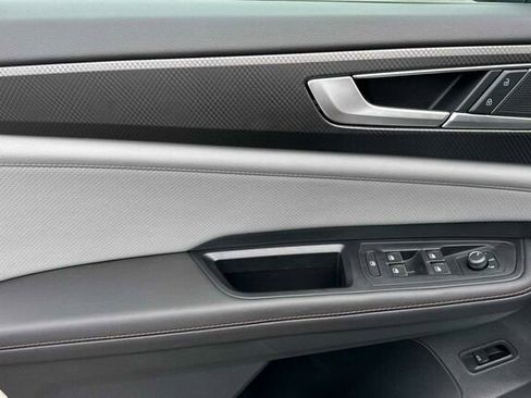 New 2024 Volkswagen Atlas Peak Edition SEL image 11