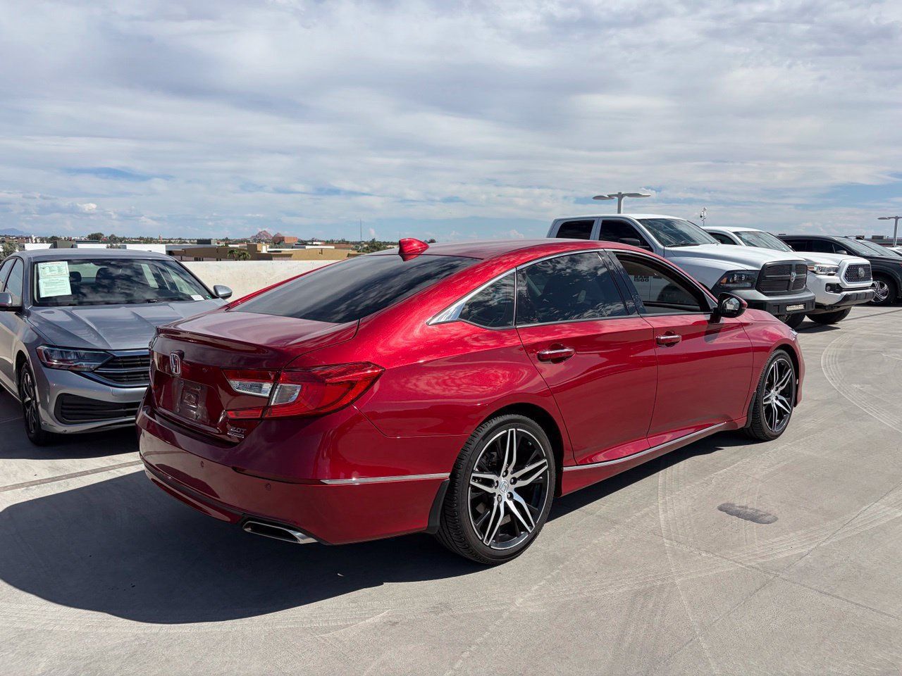 Used 2021 Honda Accord Touring image 2
