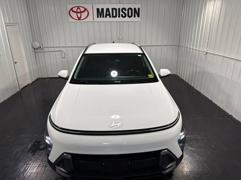 Used 2025 Hyundai Kona SEL AWD/4WD image 7