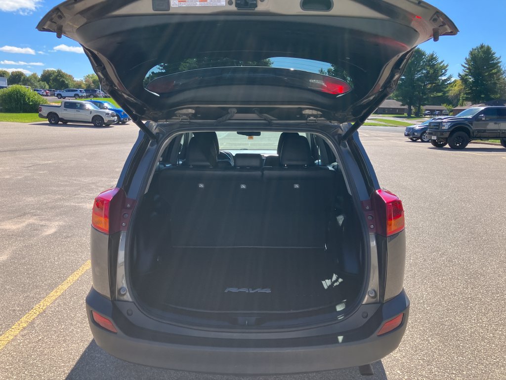 Used 2014 Toyota RAV4 Limited AWD/4WD image 17