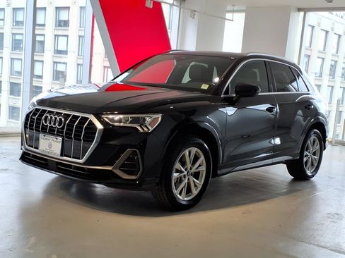 Used 2021 Audi Q3 2.0T Premium Plus AWD/4WD image 1