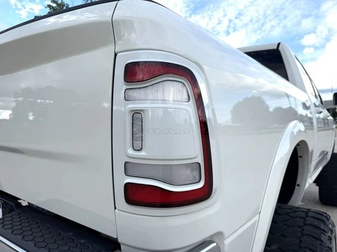 Used 2017 RAM 2500 Laramie w/ Off Road Package AWD/4WD image 6