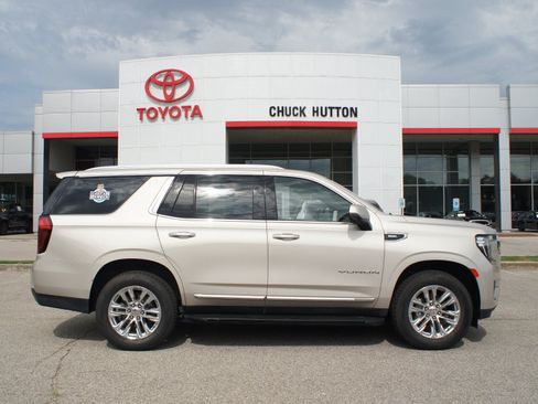 Used 2021 GMC Yukon SLT w/ SLT Premium Package AWD/4WD image 1