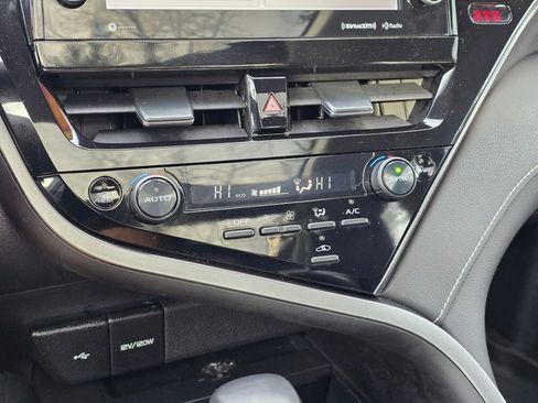 Used 2023 Toyota Camry XSE image 20