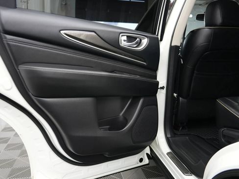 Used 2017 INFINITI QX60 AWD w/ Premium Plus Package image 7