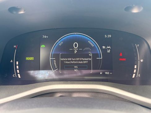 Used 2026 Toyota Camry SE FWD image 13