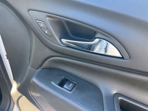 Used 2023 Chevrolet Equinox LT image 56