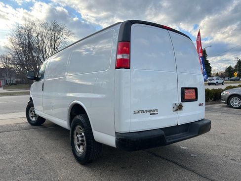 Used 2016 GMC Savana 3500 RWD image 6