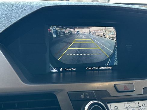 Used 2016 Honda Odyssey Touring image 24