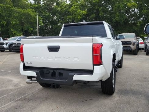 Used 2026 Toyota Tacoma SR5 AWD/4WD image 4