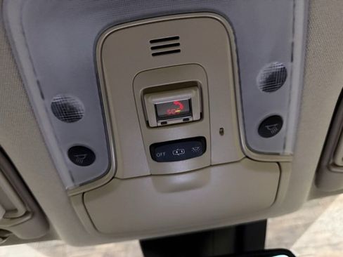 Used 2022 Toyota Prius XLE image 26