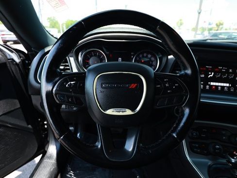 Used 2021 Dodge Challenger SXT RWD image 11