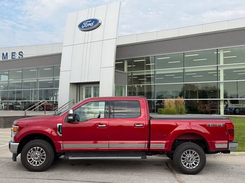 Used 2021 Ford F250 XLT w/ XLT Premium Package AWD/4WD image 3