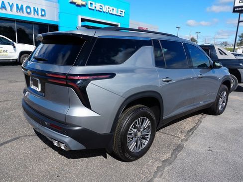 New 2026 Chevrolet Traverse LT w/ LPO, Floor Liner Package image 6