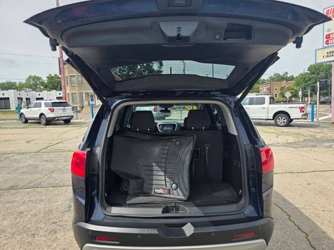 Used 2017 GMC Acadia SLE w/ Driver Alert Package I FWD image 8