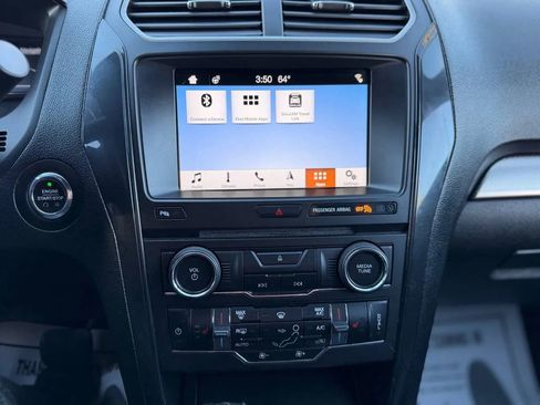 Used 2018 Ford Explorer XLT w/ Equipment Group 202A image 34