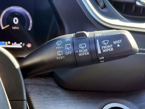 Certified 2024 Jeep Grand Cherokee Limited image 25