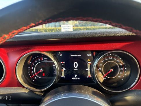 Used 2021 Jeep Gladiator Rubicon image 3