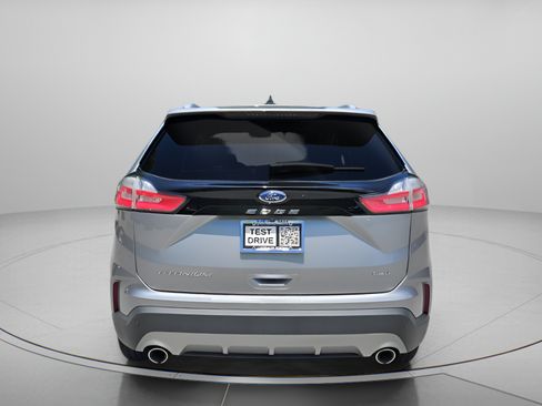 Used 2023 Ford Edge Titanium AWD/4WD image 5
